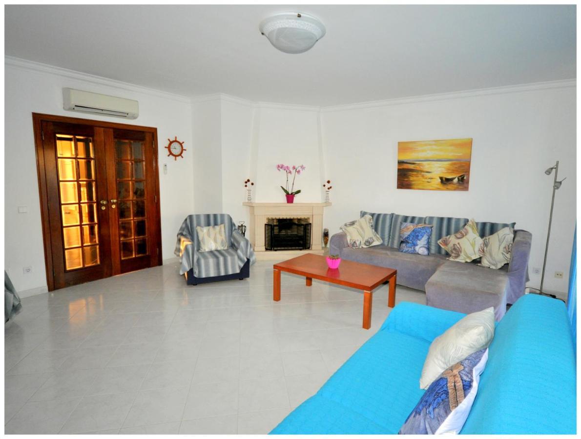 Apartamentos Capitolina Quarteira Exterior photo