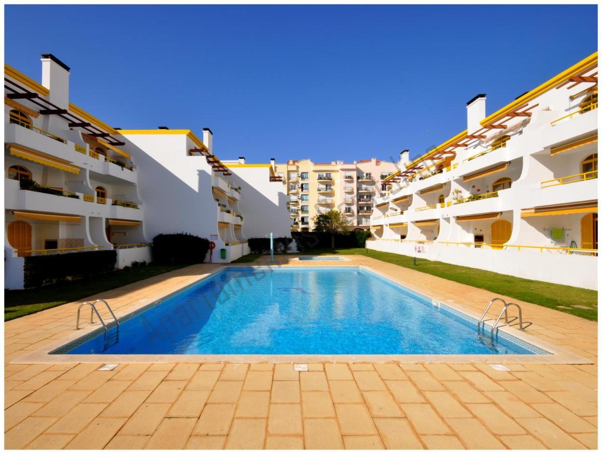 Apartamentos Capitolina Quarteira Exterior photo